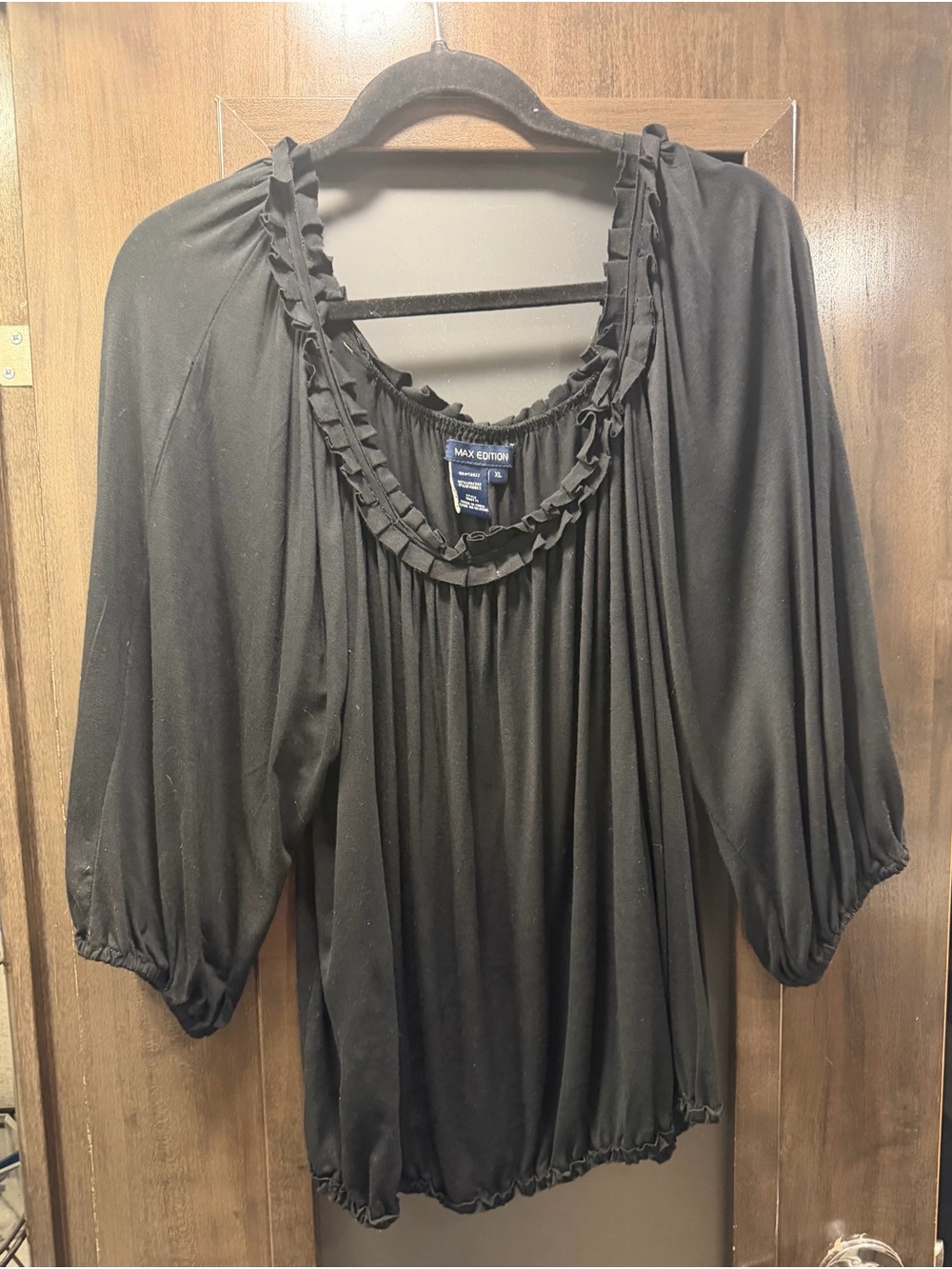 Max Edition Black Ruffle Scoop-Neck Blouse
